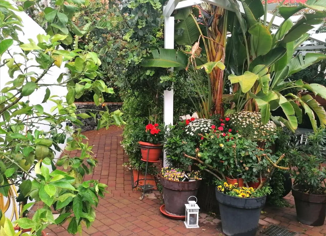 Frühstückspension La Foresteria Garden Boutique B&B CTA